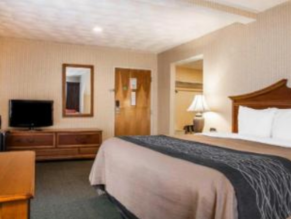 Comfort Inn at Newport Beach Image 11