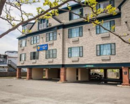 Comfort Inn at Newport Beach image 2