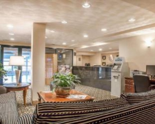Comfort Inn at Newport Beach image 4