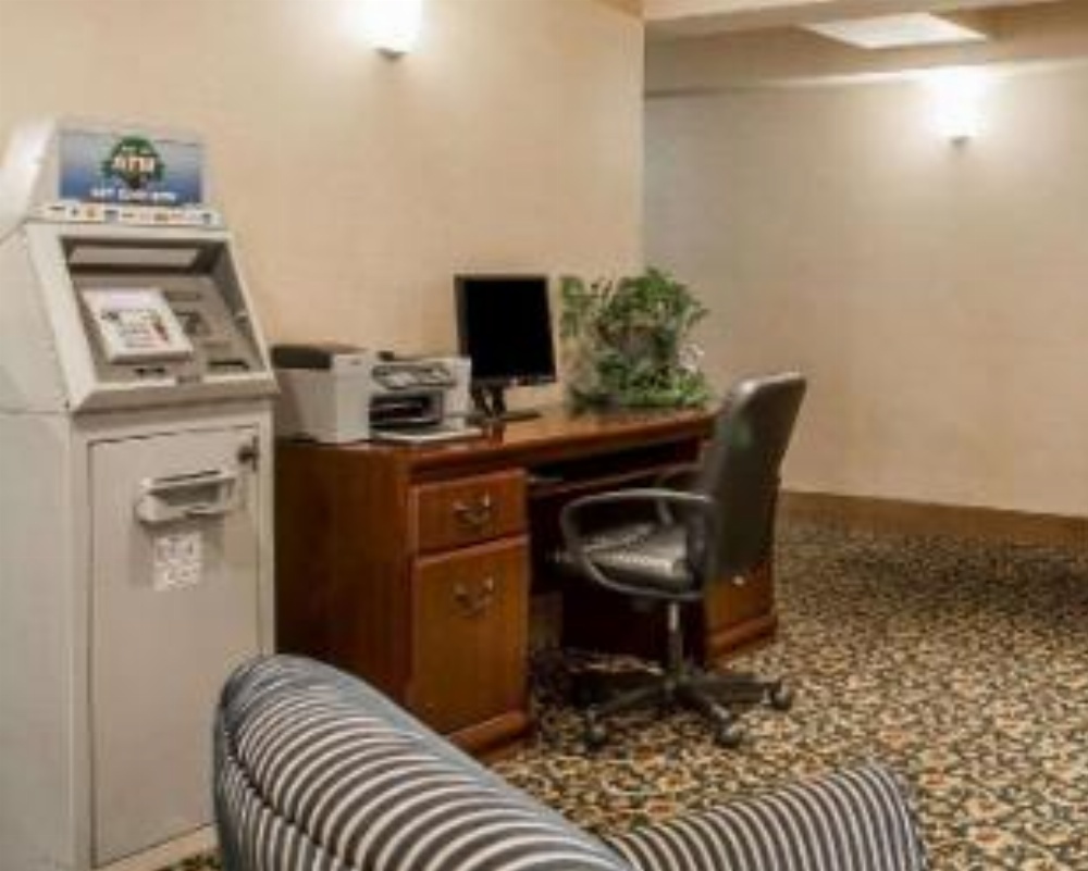 Comfort Inn at Newport Beach Image 7